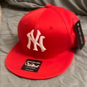 Red and White New York Yankees Fitted Hat